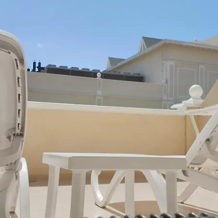 Cosy Well Located Tenerife Sur Golf Appartement