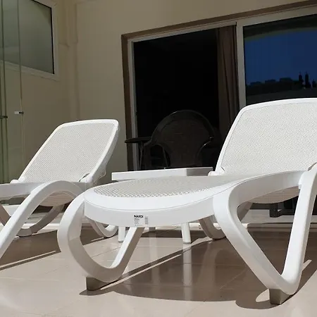 Cosy Well Located Tenerife Sur Golf Apartment *