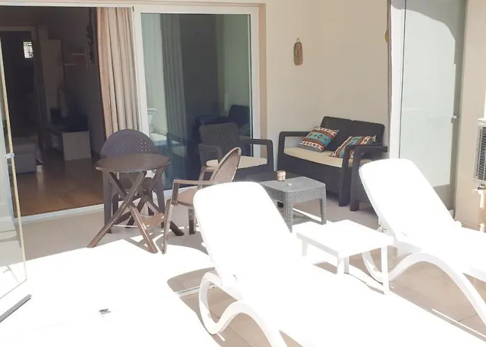Cosy Well Located Tenerife Sur Golf Апартаменты