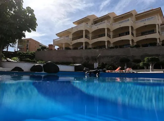 Апартаменты Cosy Well Located Tenerife Sur Golf
